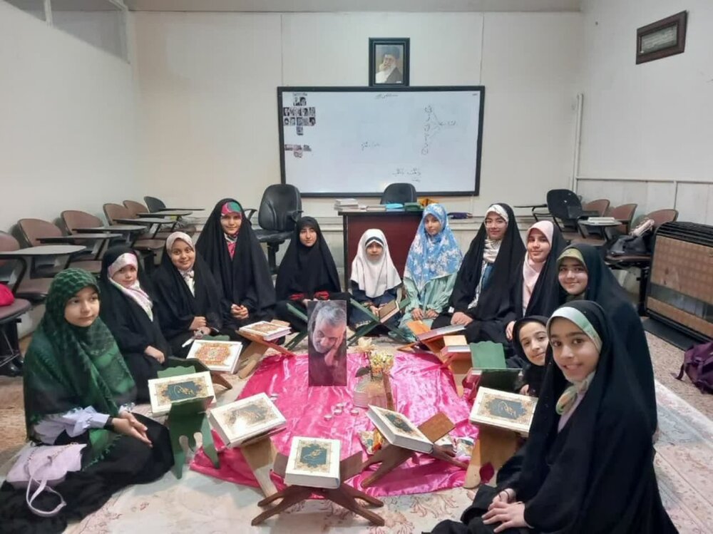 کارگاه «درست‌خوانی و زیباخوانی قرآن» ویژه دانش‌آموزان دختر