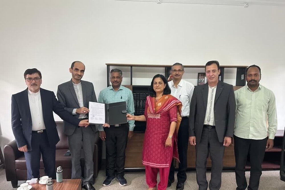 آغاز فصل تازه همکاریهای فرهنگی ایران و هند با امضای دو تفاهمنامه مهم در بمبئی