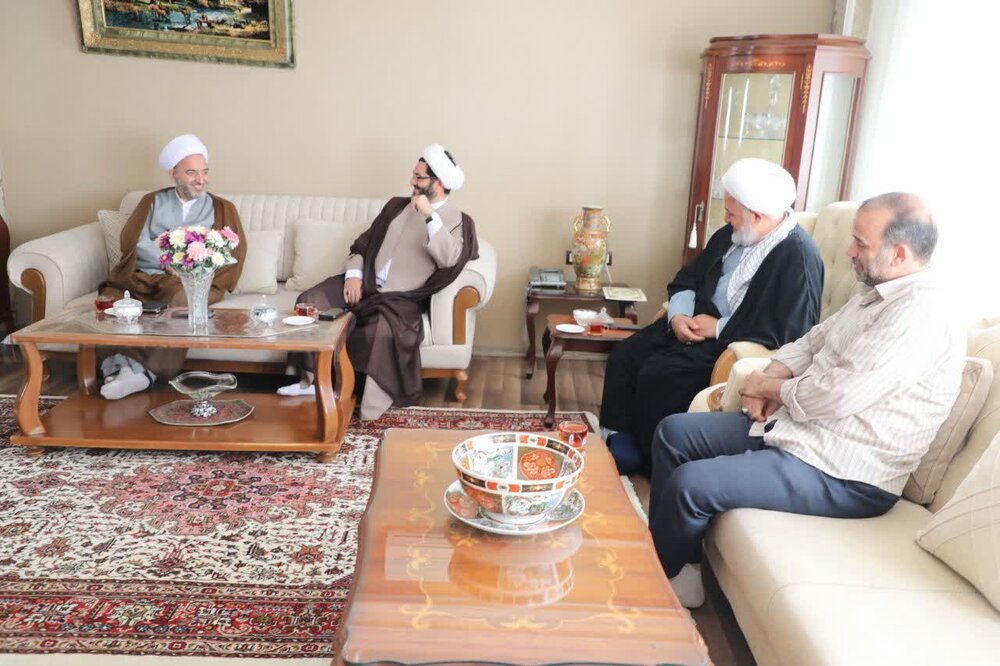 دیدار با خانواده مرحوم حجت الاسلام میرزایی