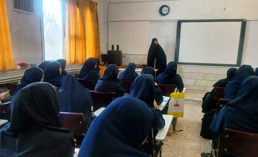 اجرای طرح آلاء با محوریت نماز در ۲۳۱ مدرسه دخترانه قم