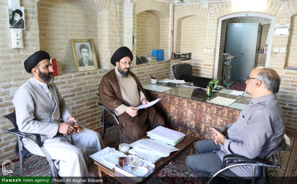 بازدید از مدرسه علمیه امام خمینی ره یزد