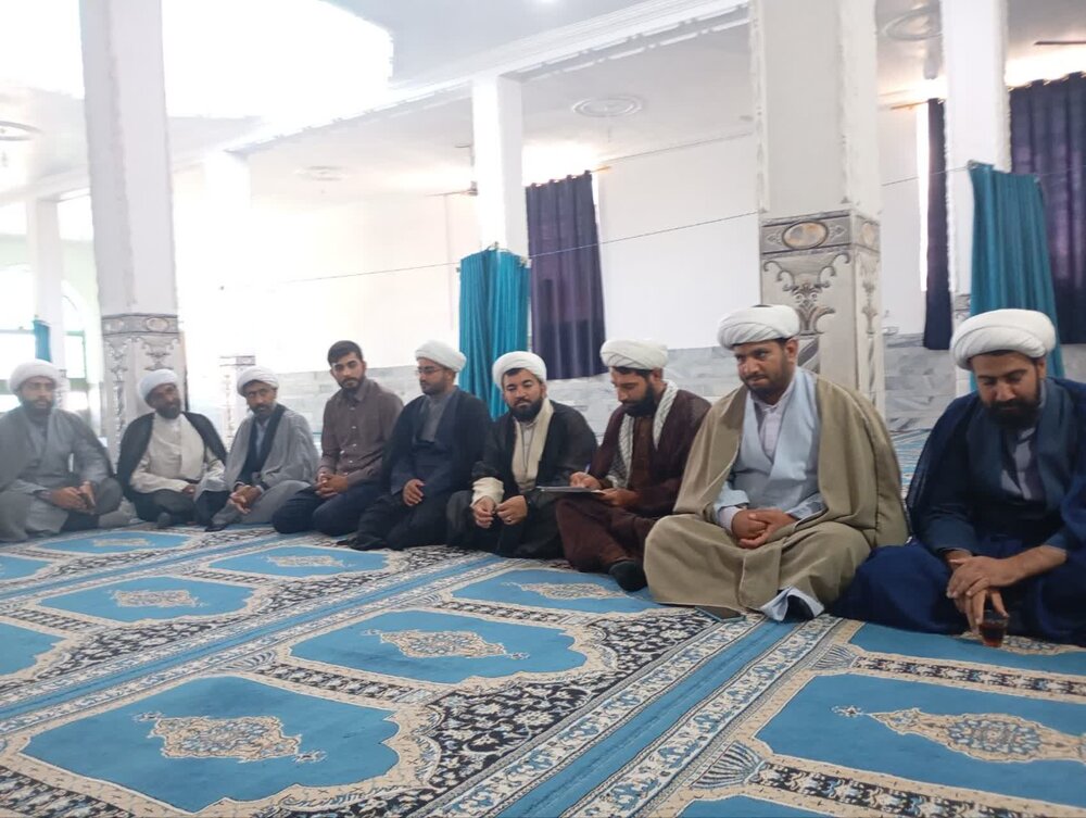 تبادل نظر روحانیون ریگان پیرامون نقش مساجد در ترویج معارف دینی و جهاد تبیین.