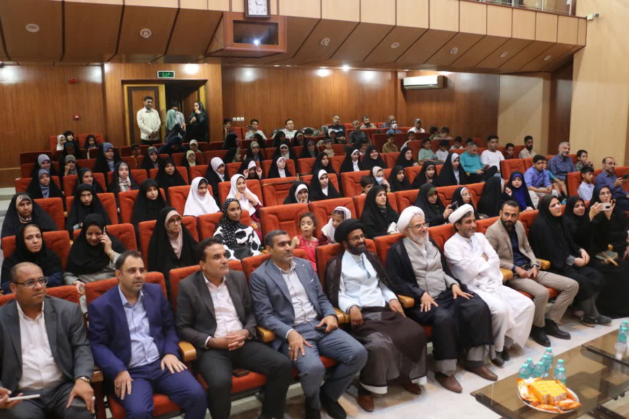 تربیت حافظ قرآن، انسانسازی و فتح قلههای علم است