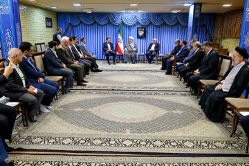 دولت با حذف موانع، تسهیل‌گر تولید باشد