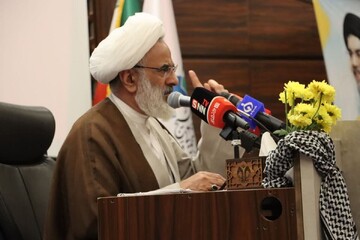 شهید سید حسن نصرالله تمام وجودش را برای دین گذاشته بود / آمریکا می‌خواهد ایران نوکرش باشد