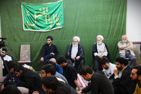 تصاویر/ درس اخلاق مدرسه علمیه امام القائم(عج)