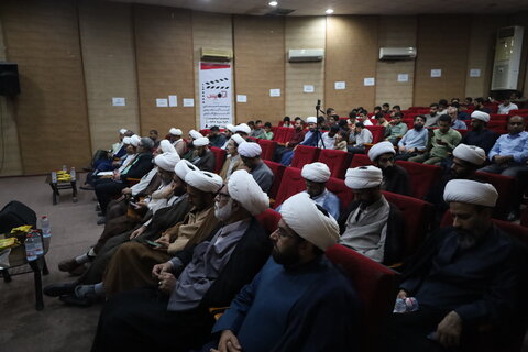 تصاویر/تکریم و معارفه مدیر مدرسه علمیه امام علی (ع) میناب