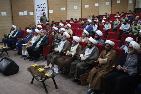 تصاویر/تکریم و معارفه مدیر مدرسه علمیه امام علی (ع) میناب