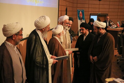 تصاویر/ همایش ملی عالم ربانی سالک توحیدی علامه حسن زاده آملی