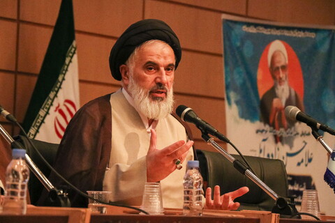 تصاویر/ همایش ملی عالم ربانی سالک توحیدی علامه حسن زاده آملی