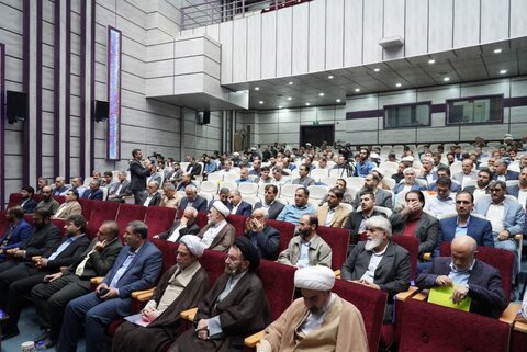 تصاویر بیست و یکمین همایش استانی دفتر ارتباطات فرهنگی موسسه آموزشی و پژوهشی امام خمینی(ره)در لرستان