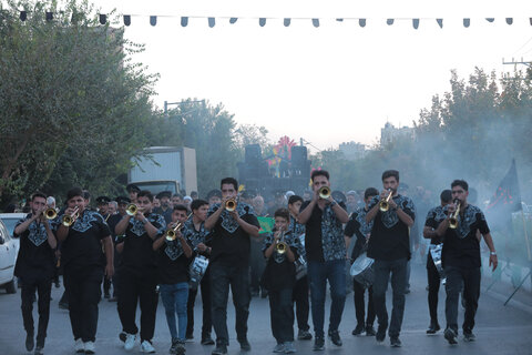 تصاویر/ دسته عزاداری خدام بقاع متبرکه قم به مناسبت سالروز رحلت امامزاده موسی مبرقع(ع)
