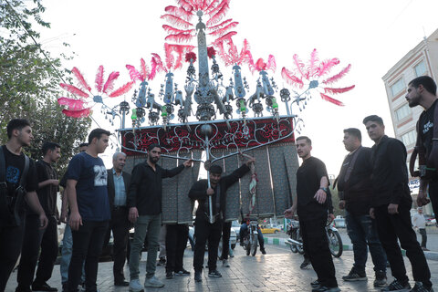 تصاویر/ دسته عزاداری خدام بقاع متبرکه قم به مناسبت سالروز رحلت امامزاده موسی مبرقع(ع)