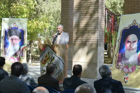 تصاویر/ گرامیداشت چهاردهمین سالگرد تدفین شهدای گمنام در شهرستان بیجار