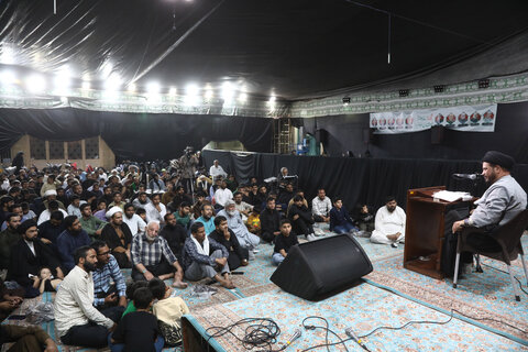 تصاویر/ مراسم عزاداری اردو زبانان در حرم حضرت موسی مبرقع علیه السلام