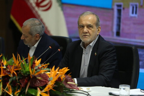 تصاویر/ نشست توسعه عدالت آموزشی با حضور رییس جمهور در اصفهان