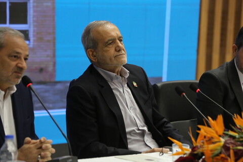 تصاویر/ نشست توسعه عدالت آموزشی با حضور رییس جمهور در اصفهان