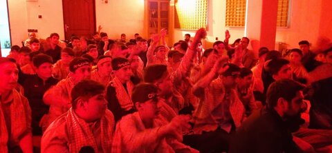 تصاویر/ برگزاری هیئت هفتگی نوجوانان در شاهین دژ