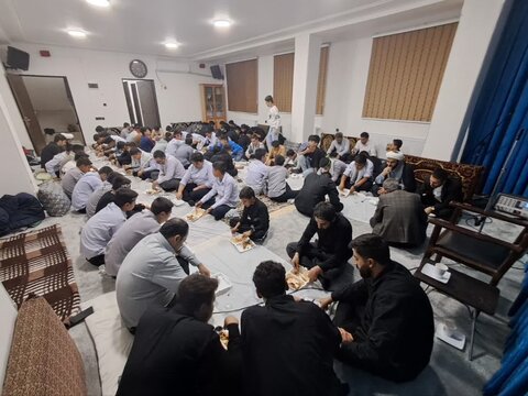 تصاویر/ برگزاری هیئت هفتگی نوجوانان در شاهین دژ