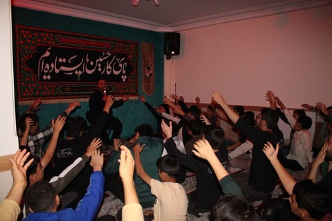 تصاویر/ هیئت هفتگی مدرسه علمیه صاحب الزمان(عج)مرند