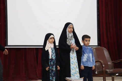 تصاویر/ تجلیل از حافظان دارالقرآن بسیج دیّر