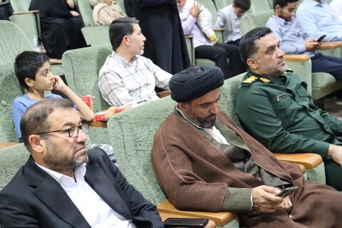 تصاویر/ تجلیل از حافظان دارالقرآن بسیج دیّر