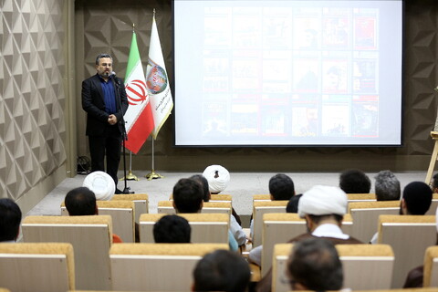 تصاویر/ یادمان صد هفتگی نقد مستند