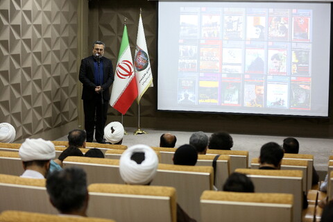 تصاویر/ یادمان صد هفتگی نقد مستند