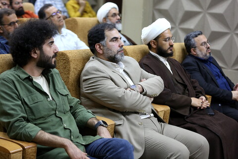 تصاویر/ یادمان صد هفتگی نقد مستند