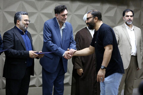 تصاویر/ یادمان صد هفتگی نقد مستند