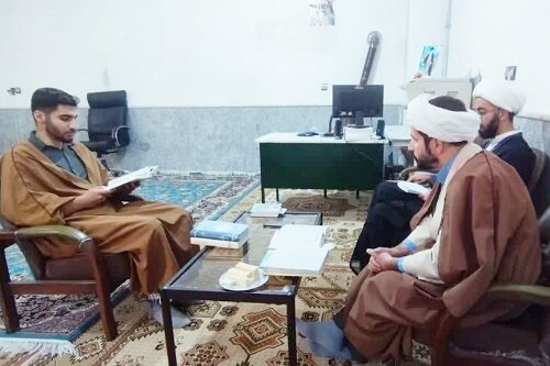 امتحانات شفاهی طلاب پایه سوم مدرسه علمیه امام خمینی(ره) هرسین به پایان رسید+عکس