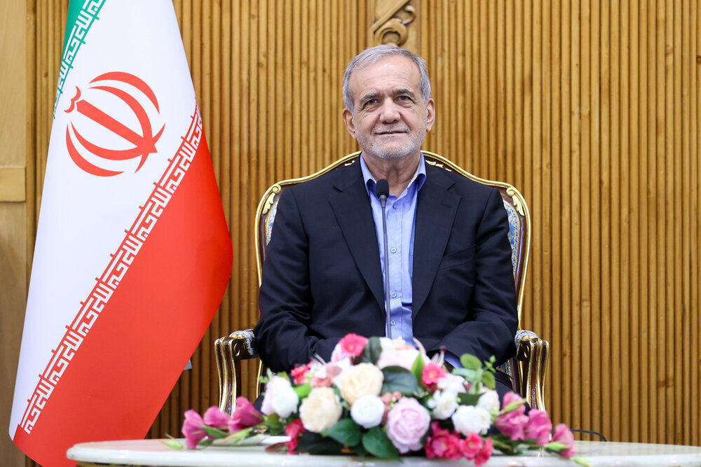 Pezeşkiyan: İslam Ülkeleri Barış ve Kardeşlik Yolunda Adım Atmalı