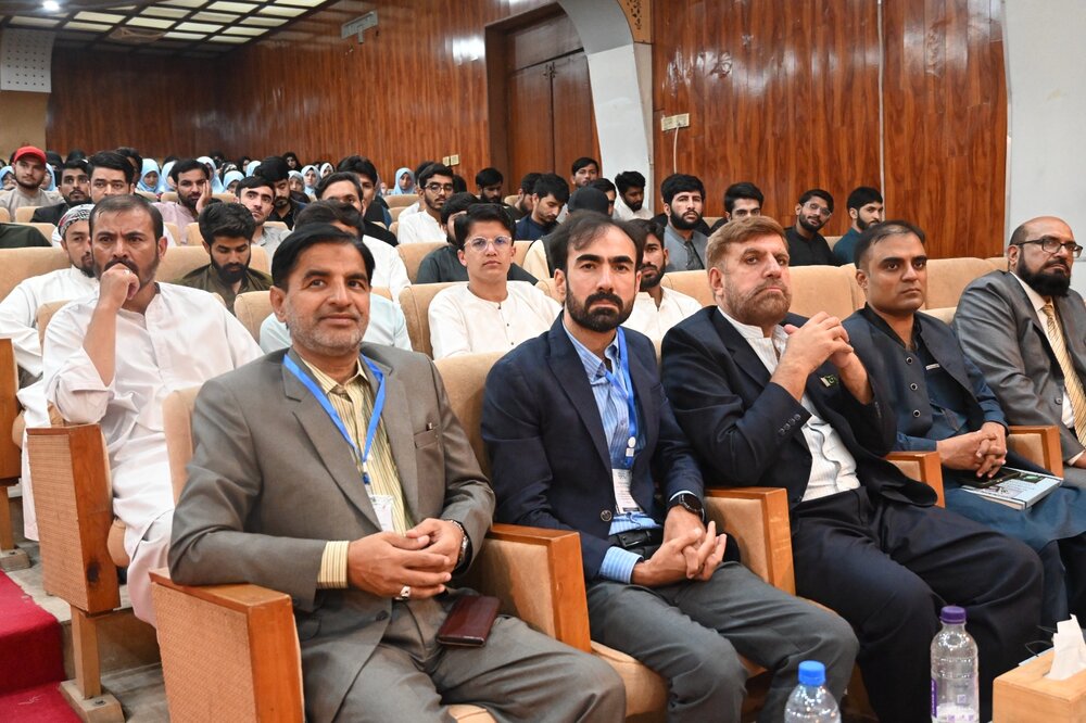 رئیس شورای علمای شیعه پاکستان: قرآن، محور مقاومت در برابر استکبار است