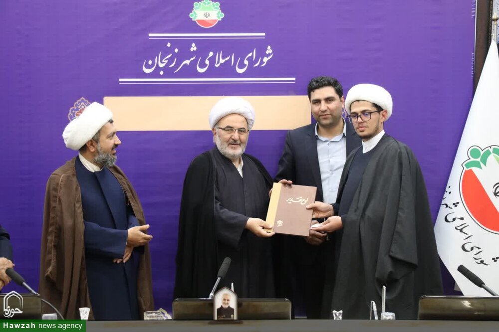 جلسه پیگیری و رسیدگی به امور اقامه نماز شهرداری زنجان برگزار شد+عکس