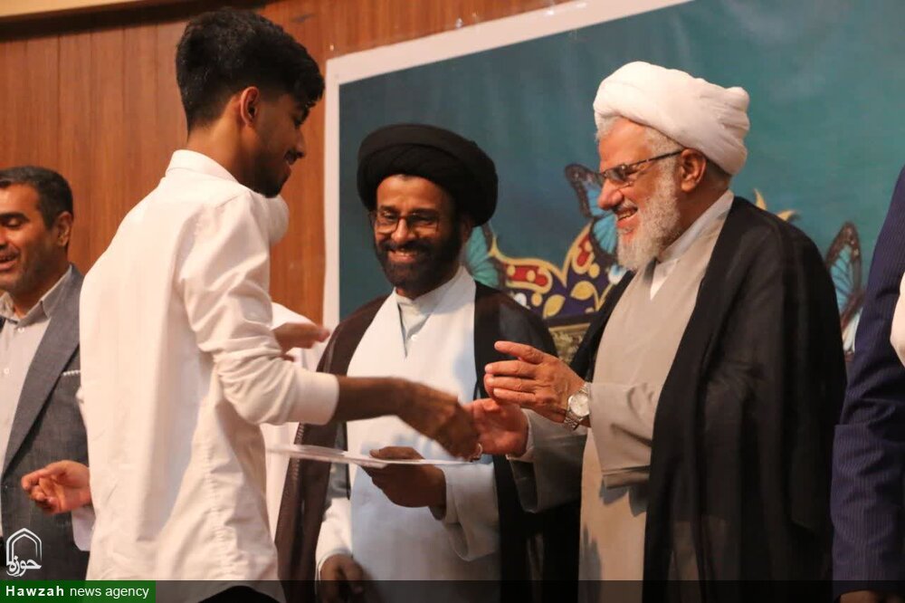 تربیت حافظ قرآن، انسان‌سازی و فتح قله‌های علم است+عکس