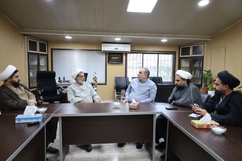 لزوم حضور فعال طلاب در مناطق مختلف برای خدمت به مردم