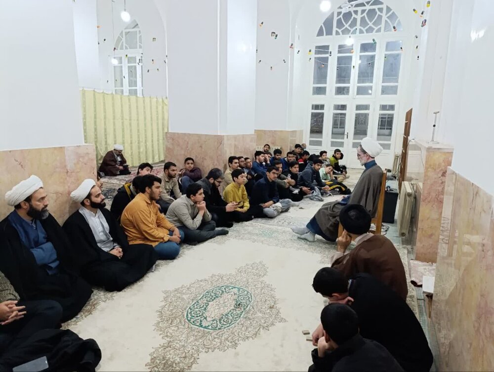 روایتگری حجت‌الاسلام ربانی از وقایع تاریخی مسجد جامع کرمان.