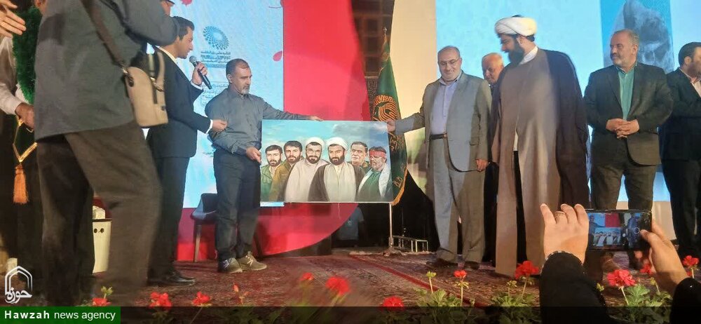 شهدا حتی پس از شهادت، هادی ما بودند