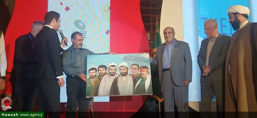 شهدا حتی پس از شهادت، هادی ما بودند