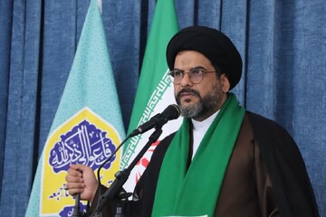 نباید فریب ظواهر سلطه‌گر را خورد