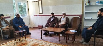 تصاویر/ برگزاری جلسه شورای آموزش در مدرسه علمیه حجت ابن الحسن شهرستان دره شهر