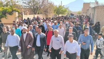 تصاویر/ همایش بزرگ پیاده‌روی خانوادگی در بخش گاریزات