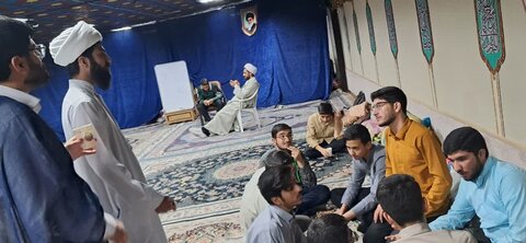 تصاویر/ حضور طلاب مدارس علمیه منطقه کاشان در طرح «مثل خمینی»