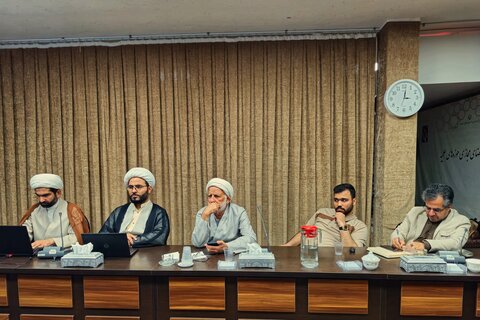 تصاویر/ نشست تخصصی فرصت‌ها و آسیب‌های سهام عدالت