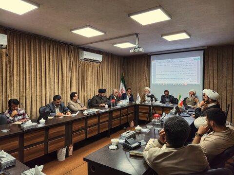 تصاویر/ نشست تخصصی فرصت‌ها و آسیب‌های سهام عدالت