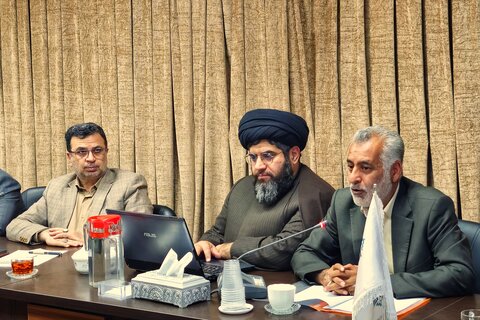 تصاویر/ نشست تخصصی فرصت‌ها و آسیب‌های سهام عدالت