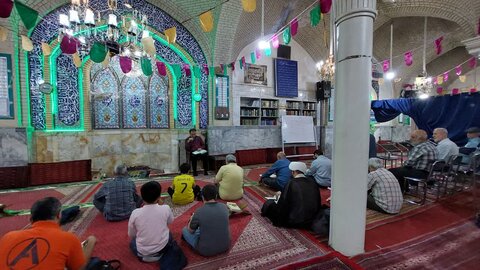 تصاویر/ اجرای پویش «آدینه قرآنی» همسو با مطالبه مقام معظم رهبری