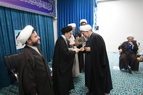 تصاویر/ تجلیل نماینده ولی فقیه آذربایجان غربی از شهرستان‌های برتر در ساماندهی امور مساجد