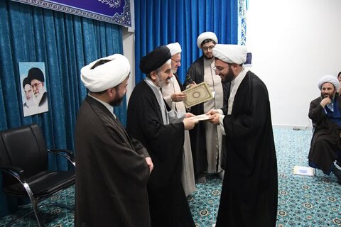 تصاویر/ تجلیل نماینده ولی فقیه آذربایجان غربی از شهرستان‌های برتر در ساماندهی امور مساجد