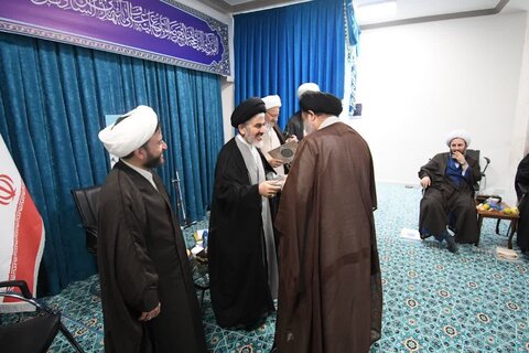تصاویر/ تجلیل نماینده ولی فقیه آذربایجان غربی از شهرستان‌های برتر در ساماندهی امور مساجد